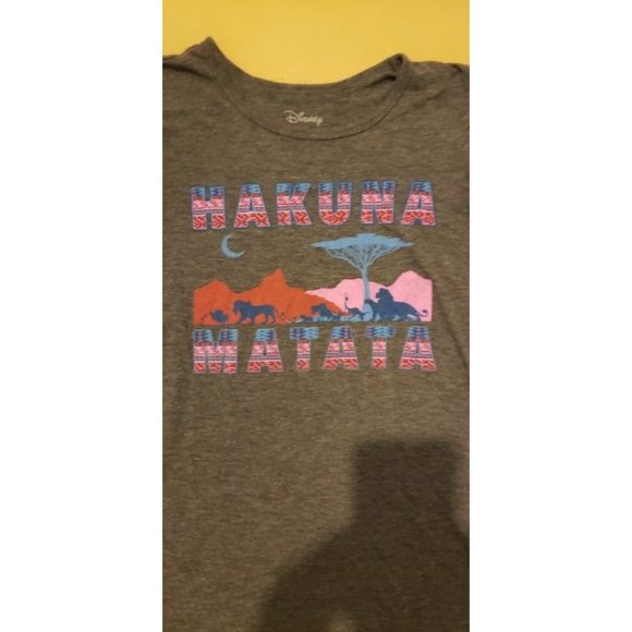 Disney Lion King Hakuna Matata Pumba Timon Women's XS T-shirt - Picture 2 of 3